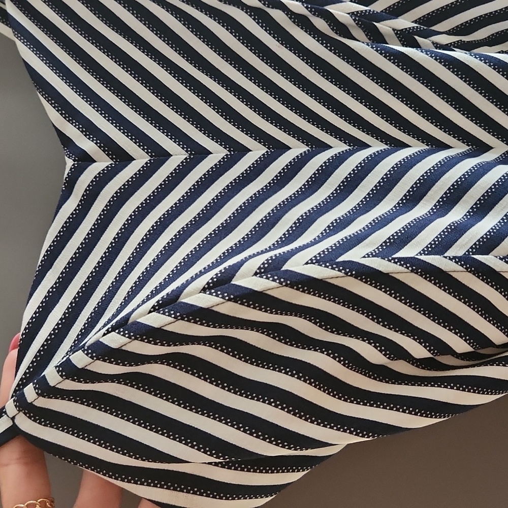 Stripped Romper - Picture 6 of 7